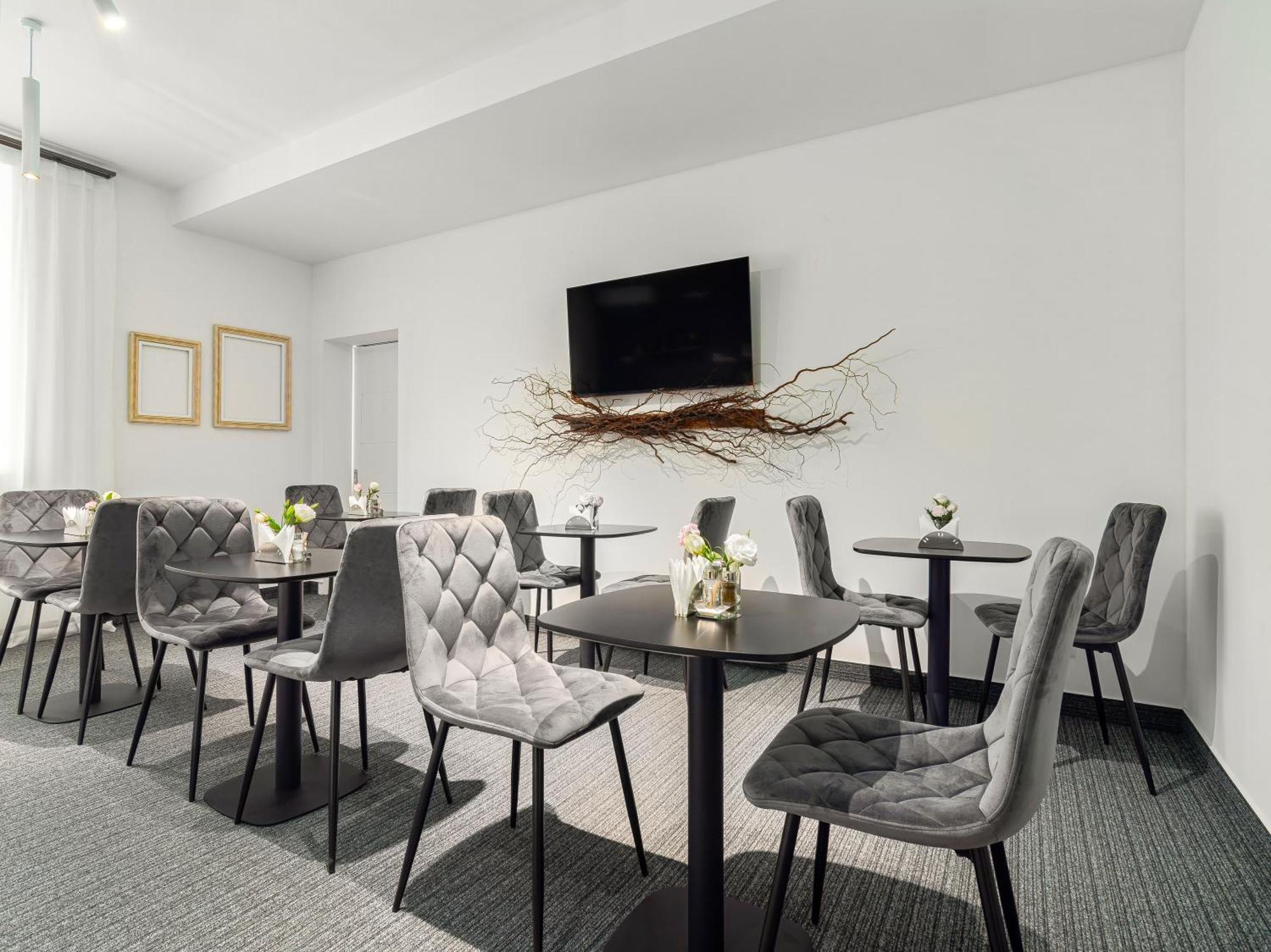 Ta Collection Hotel Chisinau Luaran gambar