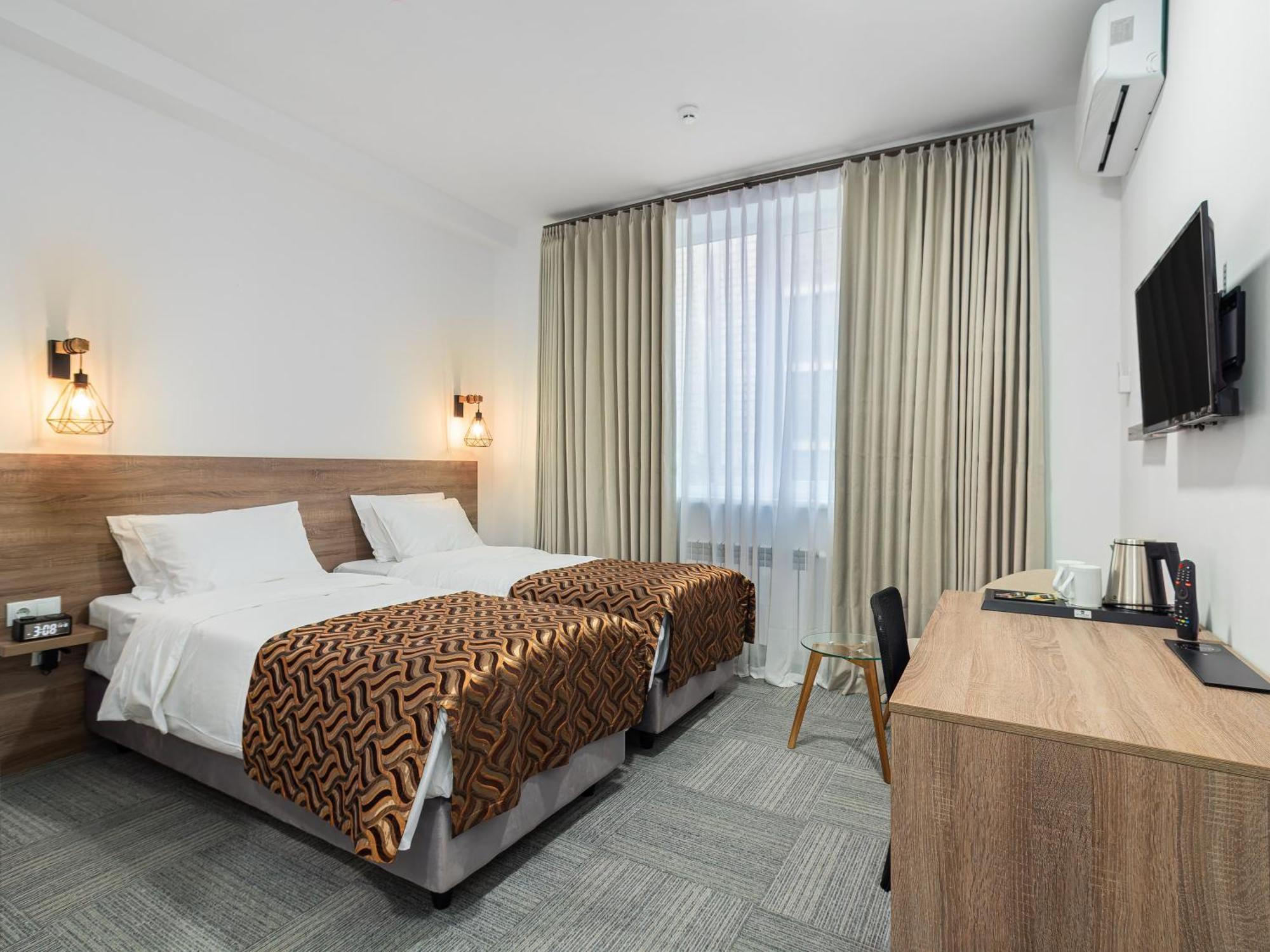 Ta Collection Hotel Chisinau Luaran gambar
