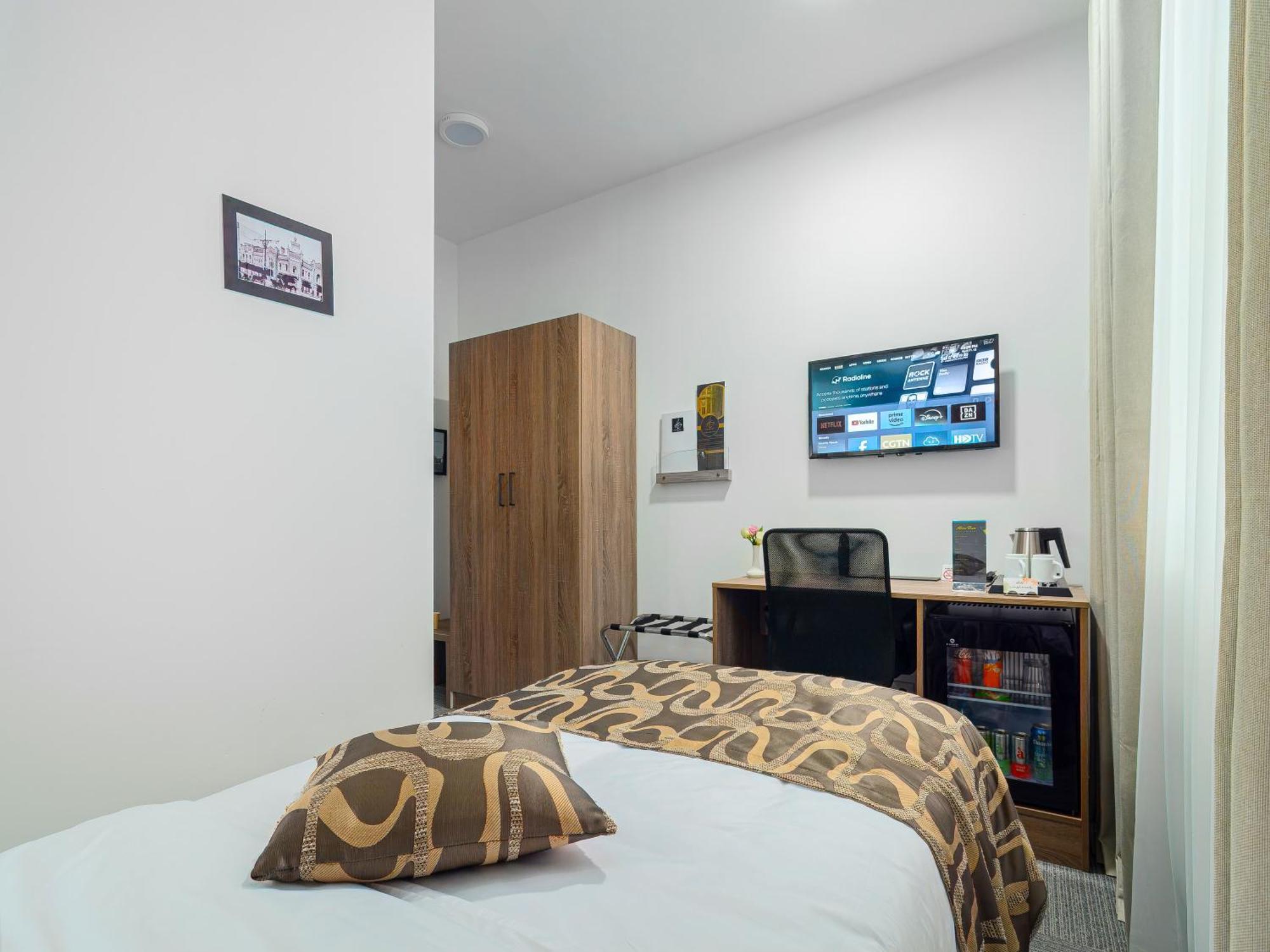 Ta Collection Hotel Chisinau Luaran gambar